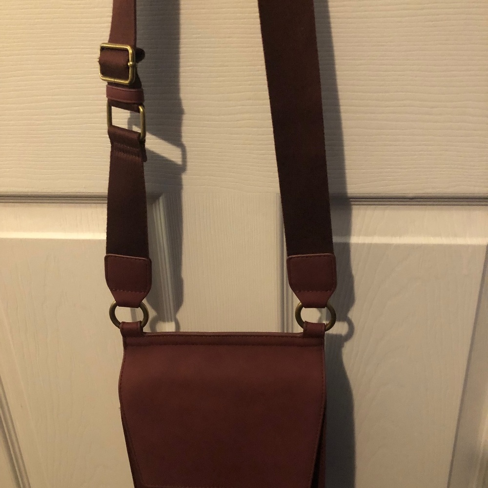 Cross body purse